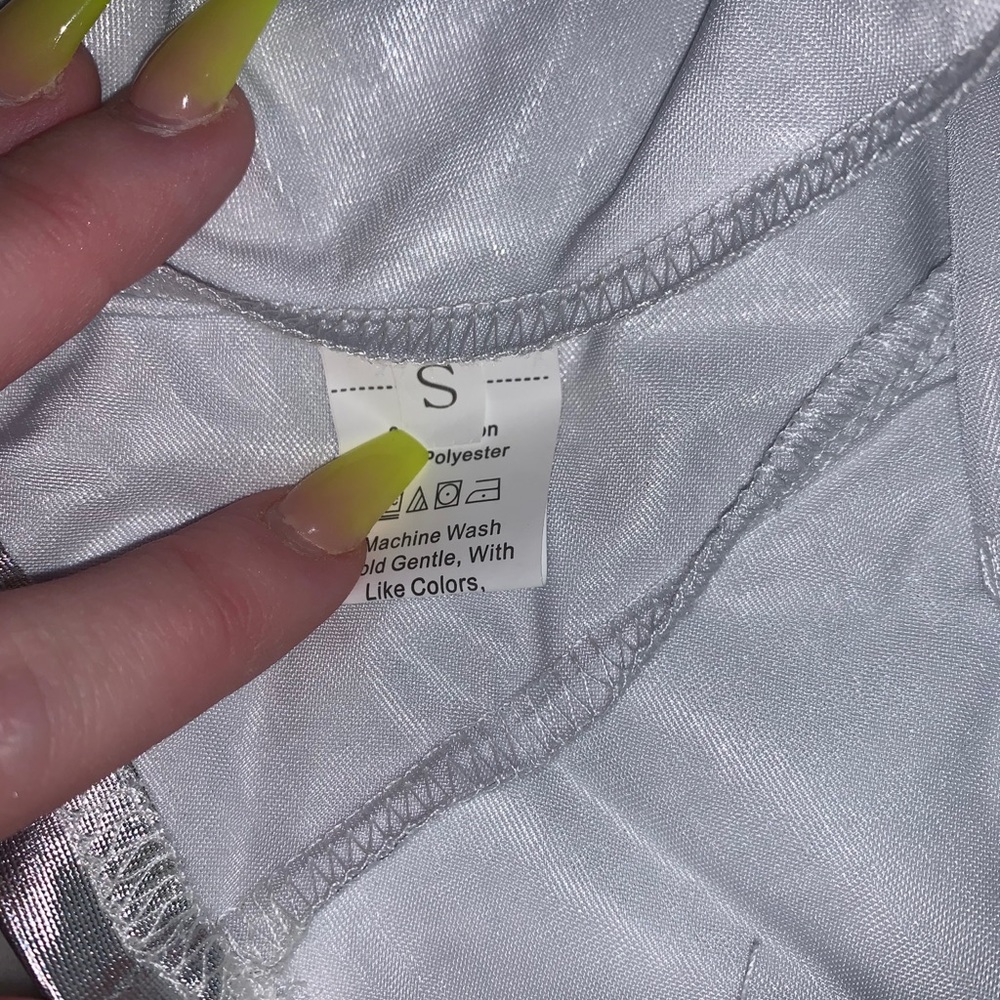 NWT zaful cropped shiny glitter cami top - Picture 9 of 11